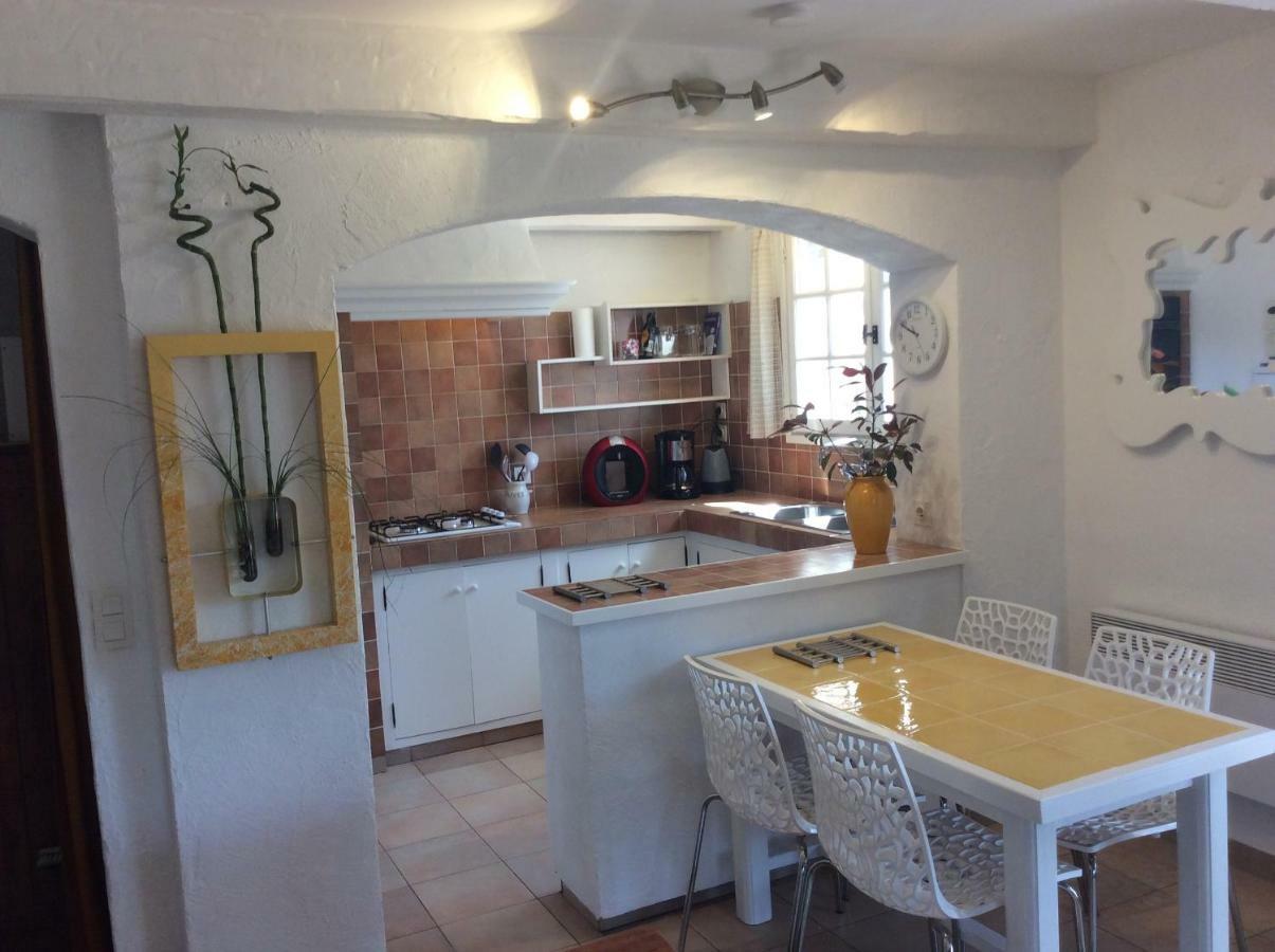 89 Le Grand Pin Apartamento Sainte-Maxime Exterior foto