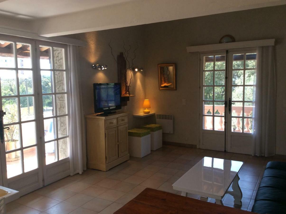 89 Le Grand Pin Apartamento Sainte-Maxime Exterior foto