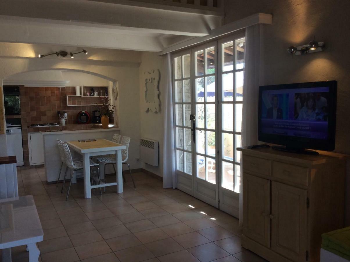 89 Le Grand Pin Apartamento Sainte-Maxime Exterior foto